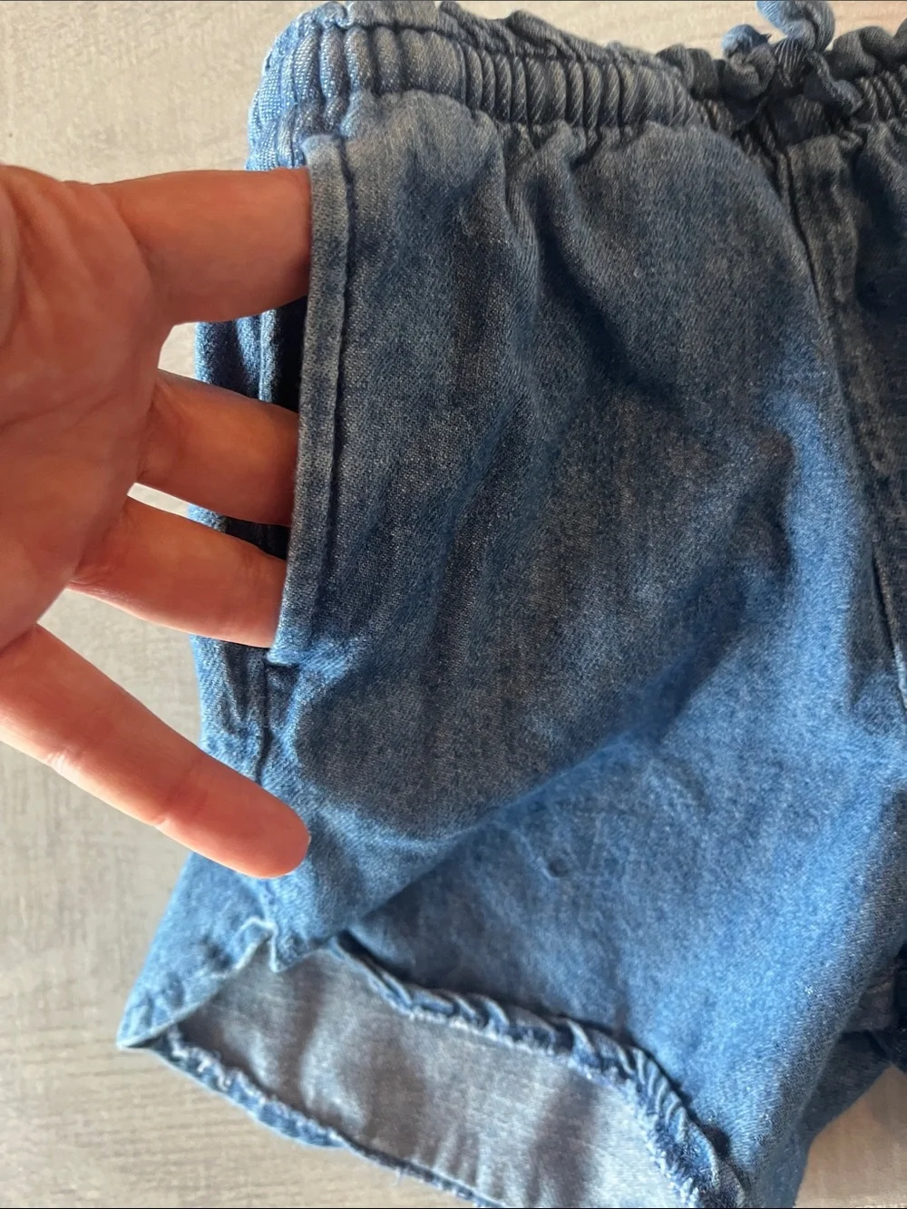 Old Navy Blue Denim Elastic-Waist Jean Shorts